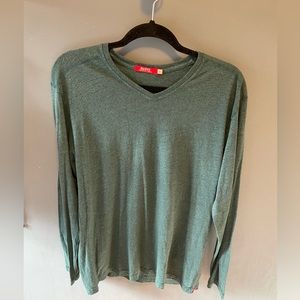 Agave made in USA high v-neck cotton lux long sleeve t-shirt - Green/Black